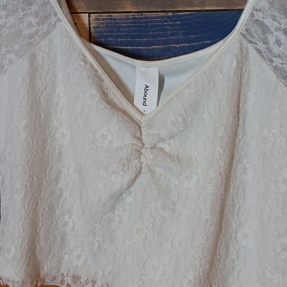 Abound Lace cropped top L NWT - Picture 4 of 7
